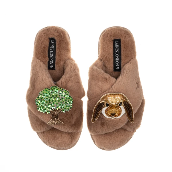 laines london Classic Laines Slippers With Bunny & Oak Tree Brooches