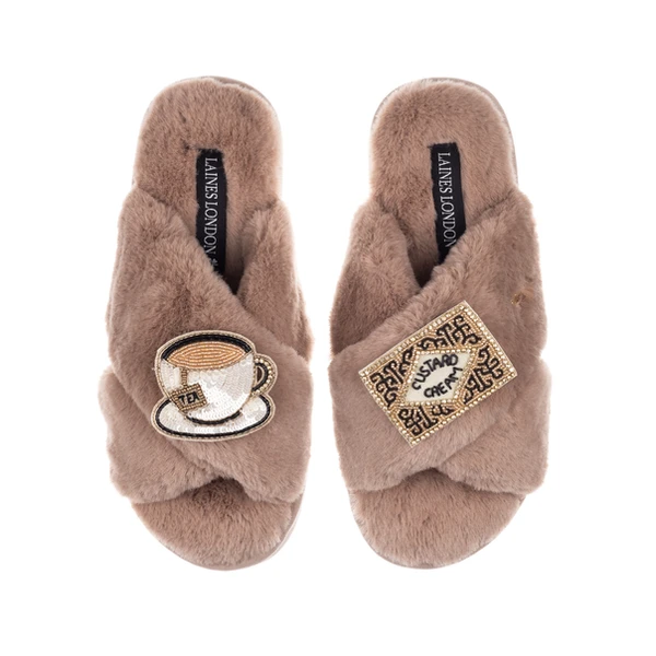 laines london Classic Laines Slippers With Tea & Biscuit Brooches