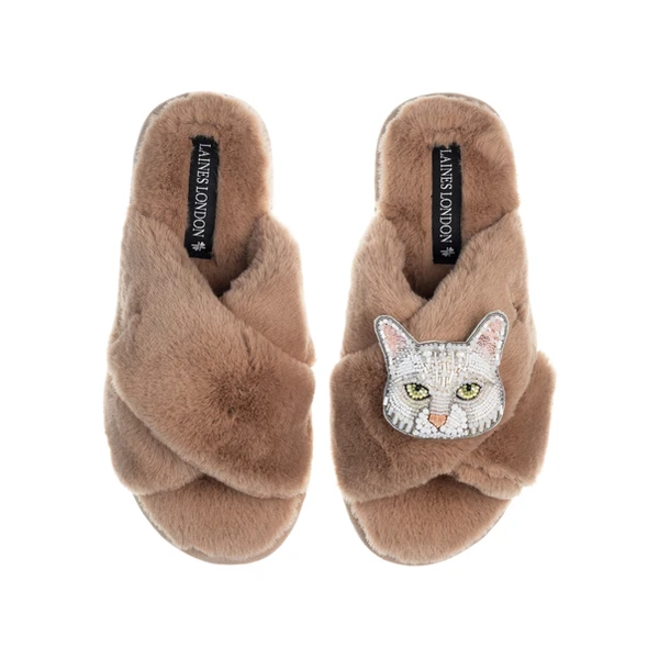 Laines London Classic Laines Slippers With White Lily Cat Brooch