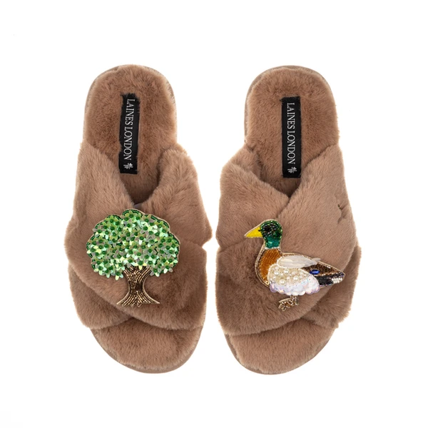 Laines London Classic Laines Slippers With White Oak Tree & Duck Brooches