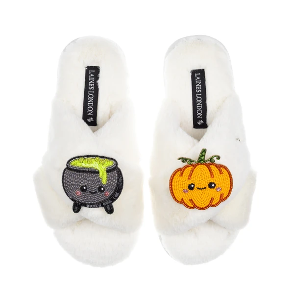 laines london Classic Slippers With Laines Lovables Pumpkin & Cauldron Halloween Brooches