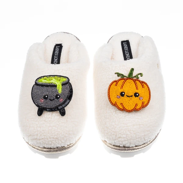 Laines London Closed Toe Slippers With Laines Lovables Pumpkin & Cauldron Halloween Brooches