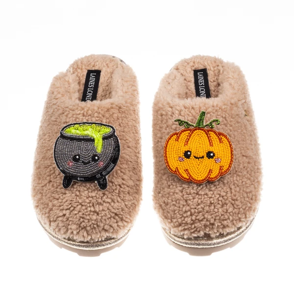 Laines London Closed Toe Slippers With Laines Lovables Pumpkin & Cauldron Halloween Brooches