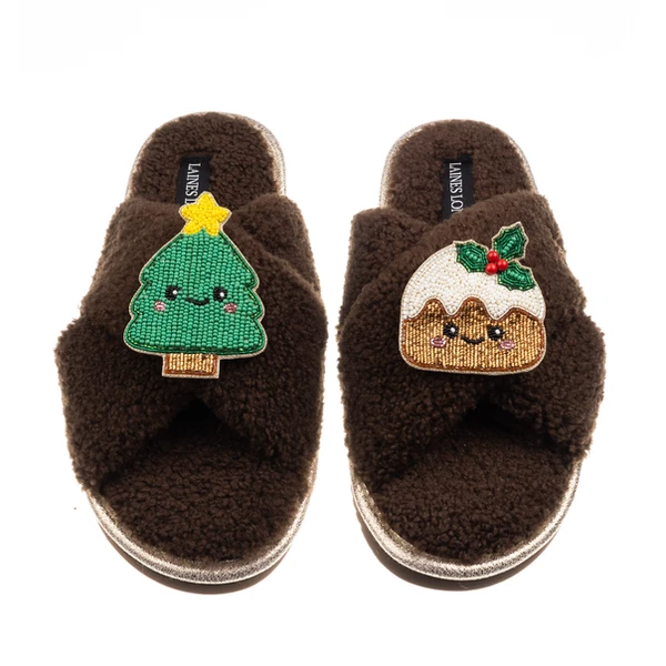 Laines London Laines Boucle Slippers With Christmas Lovable Pudding & Tree Brooches