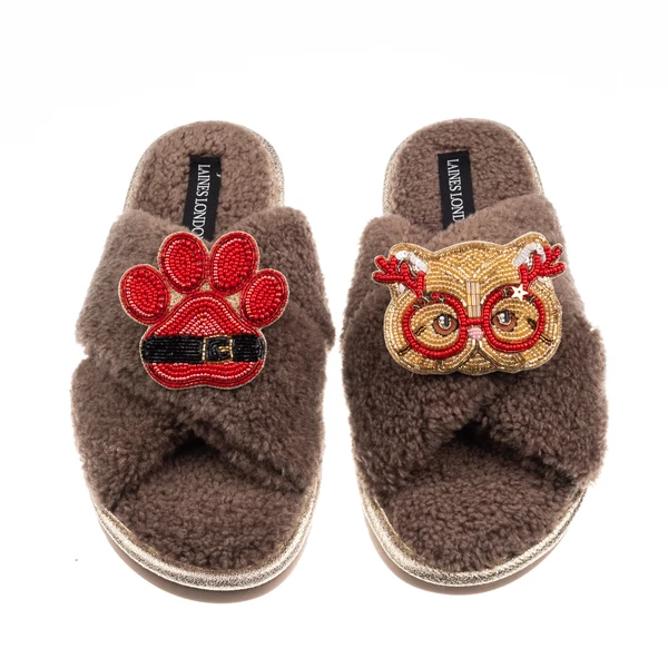 Laines London Laines Neutral Boucle Slippers With Christmas Golden British Shorthair Cat & Paw