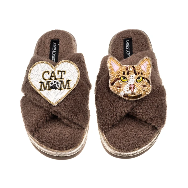 Laines London Laines Neutral Boucle Slippers With Ginger Cat & Cat Mum/Mom Brooches