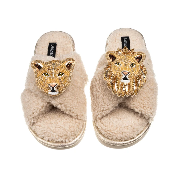 Laines London Laines Neutral Boucle Slippers With Lion & Lioness Brooches
