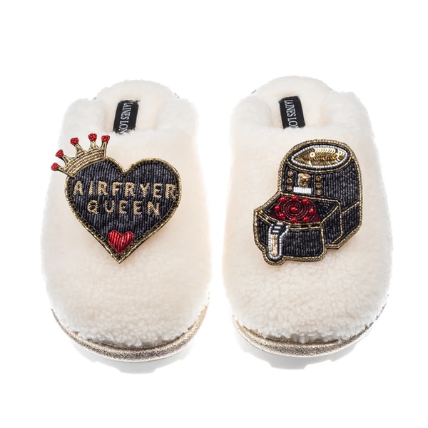 laines london Teddy Closed Toe Slippers With Airfryer Queen Brooches