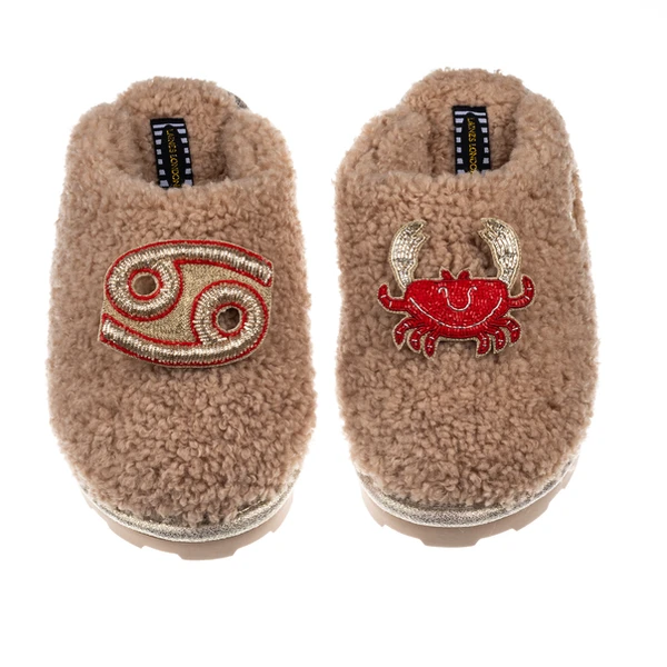 laines london Teddy Closed Toe Slippers With Cancer Star Sign Brooches