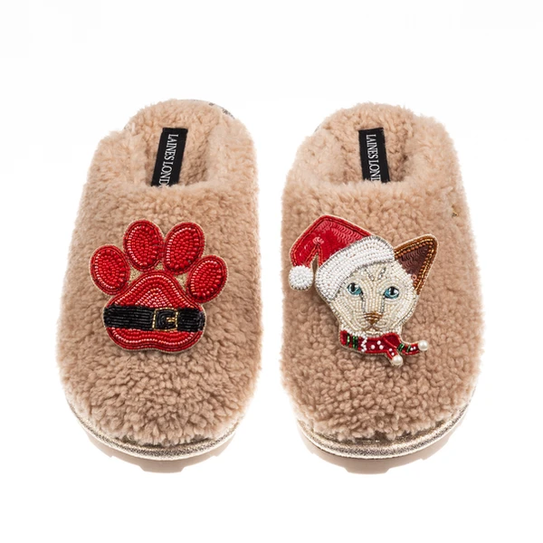 Laines London Teddy Closed Toe Slippers With Christmas White Siamese Cat & Paw Brooches