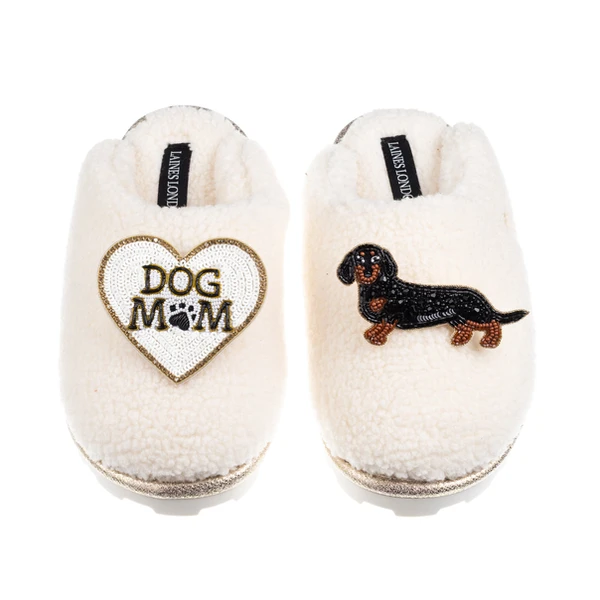 laines london Teddy Closed Toe Slippers With Dog Mum/Mom & Black & Tan Dachshund Brooches