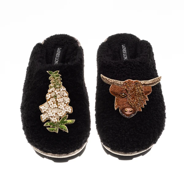 laines london Teddy Closed Toe Slippers With Highland Cow & White Foxglove Brooches