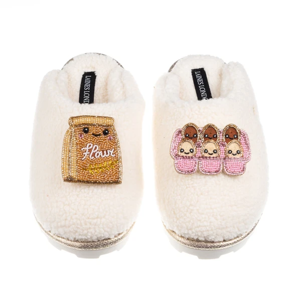 Laines London Teddy Closed Toe Slippers With Laines Lovables Flour & Eggs Brooches