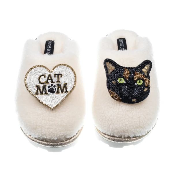 Laines London Teddy Closed Toe Slippers With Misty Cat & Cat Mum / Mom Brooches