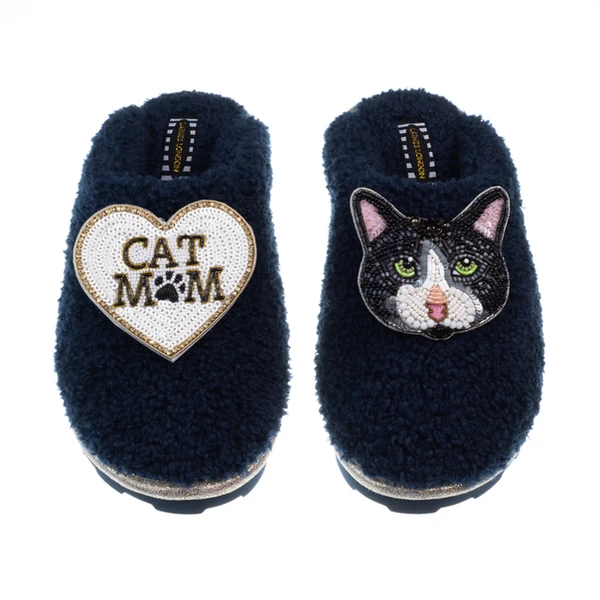 Laines London Teddy Closed Toe Slippers With Oreo Cat & Cat Mum / Mom Brooches