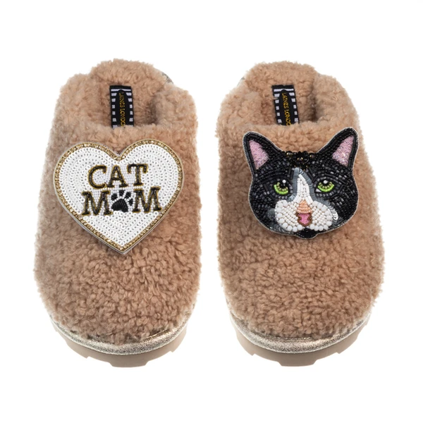 Laines London Teddy Closed Toe Slippers With Oreo Cat & Cat Mum / Mom Brooches