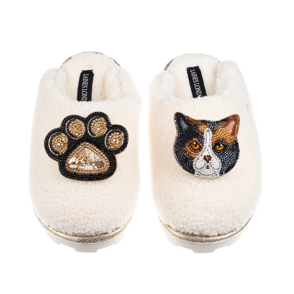 Laines London Teddy Closed Toe Slippers With Paw & Calico British Shorthair Cat Brooches