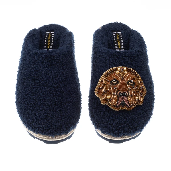 Laines London Teddy Closed Toe Slippers With Rocco The Chocolate Lab Brooch