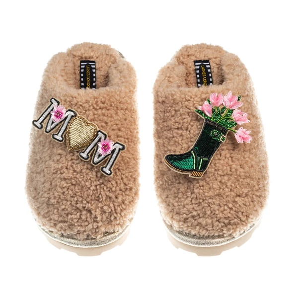 Laines London Teddy Closed Toe Slippers With Wellington Boots & Mum / Mom Brooches