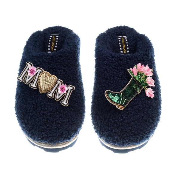 laines london Teddy Closed Toe Slippers With Wellington Boots & Mum / Mom Brooches