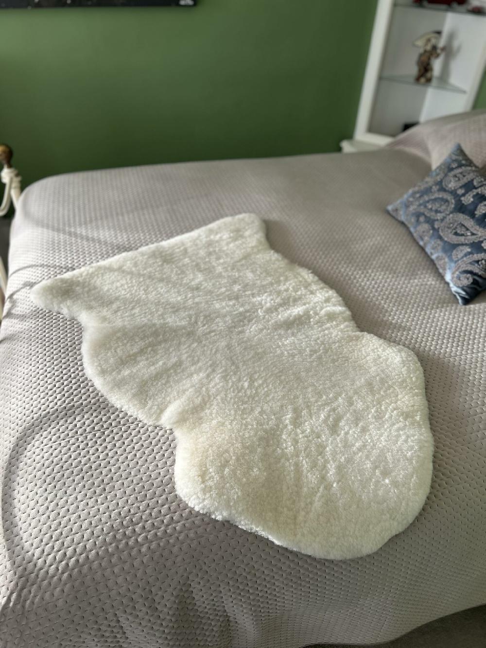 Lambland British Premium Medical Sheepskin Rug In Natural