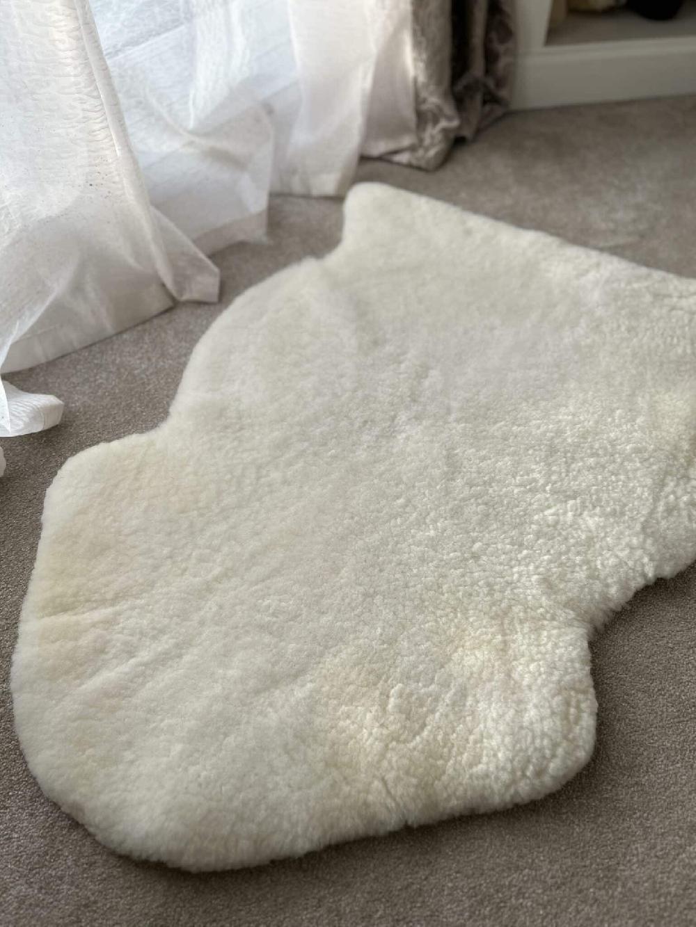 Lambland British Premium Medical Sheepskin Rug In Natural