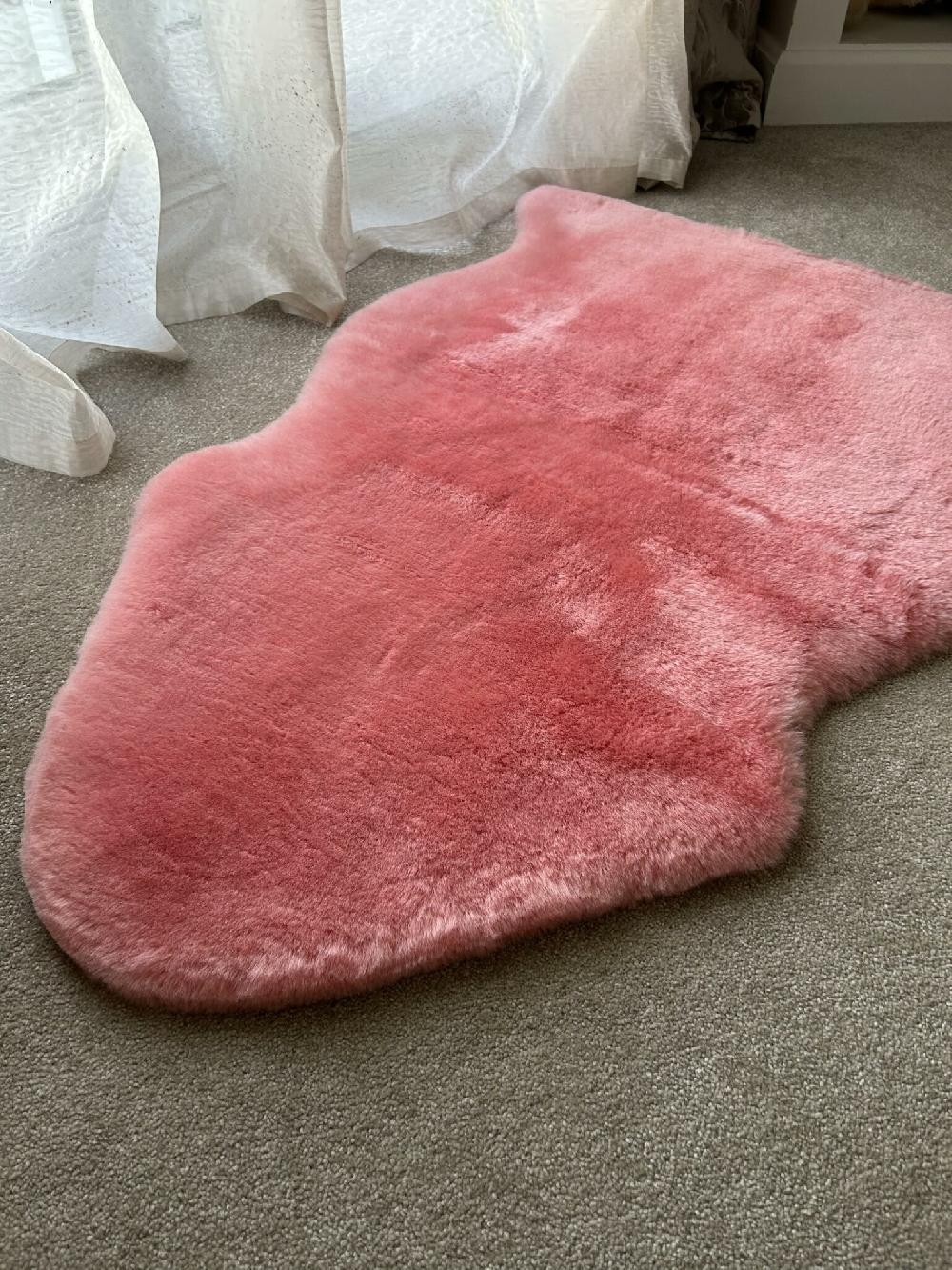 Lambland British Premium Medical Sheepskin Rug In Pink