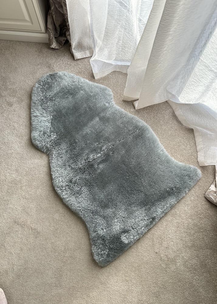 Lambland British Premium Medical Sheepskin Rug In Soft Grey