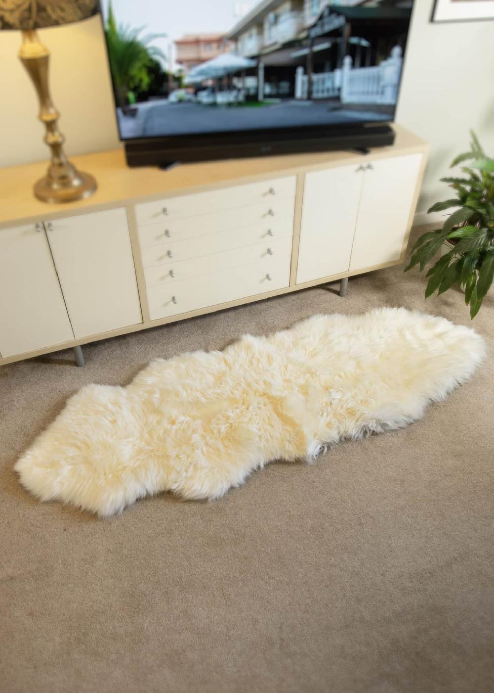 Lambland British Premium Natural White Sheepskin Rug