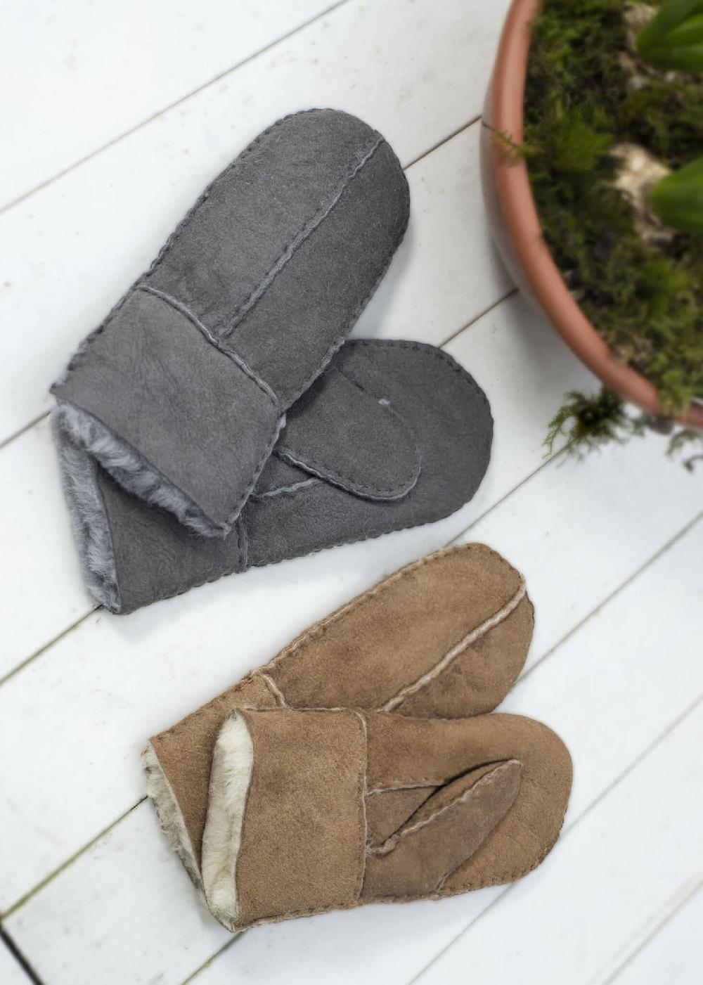 lambland Children’s Sheepskin Mitten with Split Seam