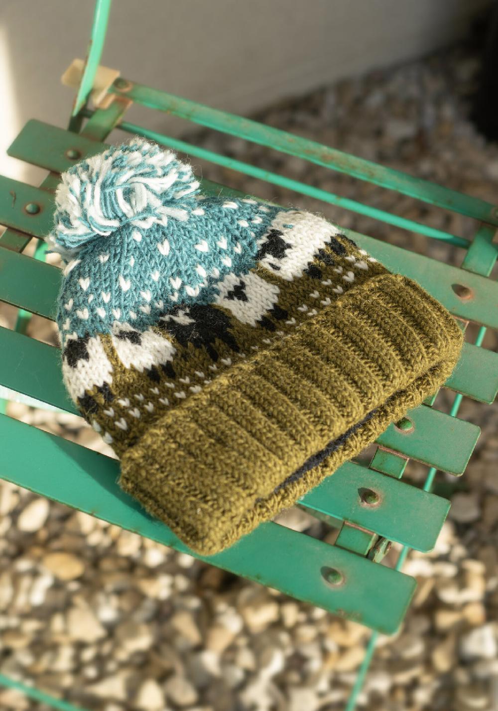 Lambland Chunky Knit Sheep Fingerless Mittens And Bobble Hat Set – Khaki