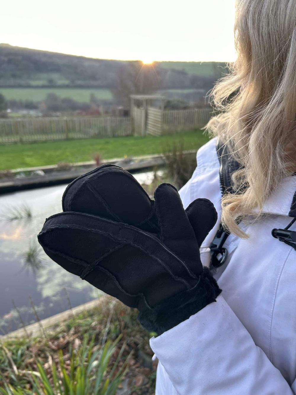 Lambland Ladies Genuine Sheepskin Panel Mittens With Rolling Cuff