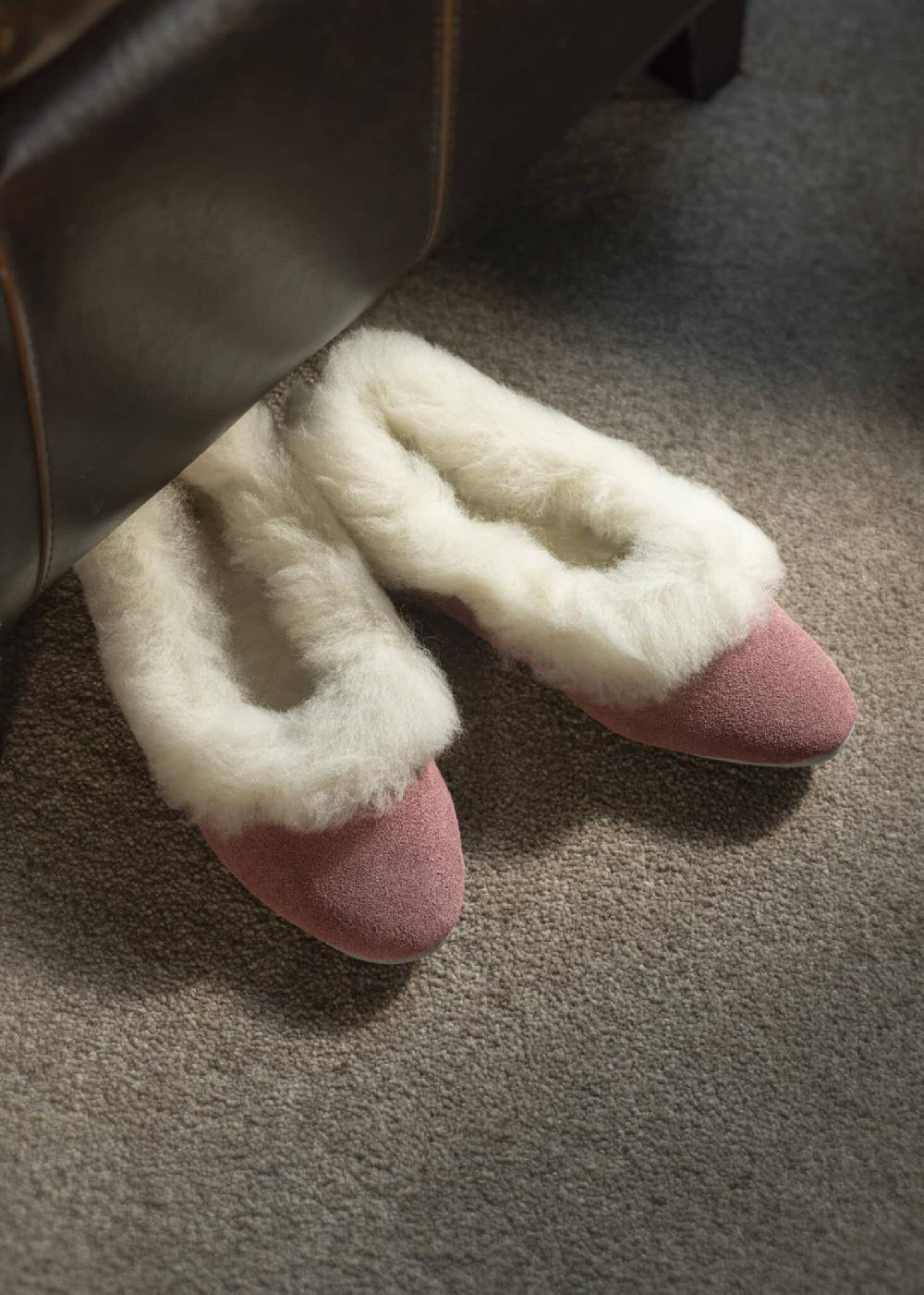 Lambland Aria – Lambswool Grecian Slippers