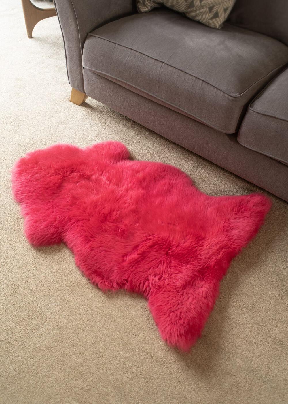 lambland British Premium Fuschia Sheepskin Rug