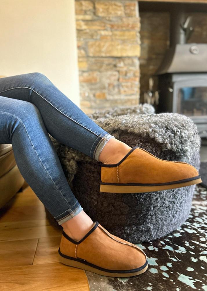 lambland Henry – Raised Back Mule Slippers