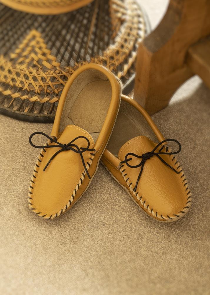 lambland Jamie – Leather Earthing Moccasins
