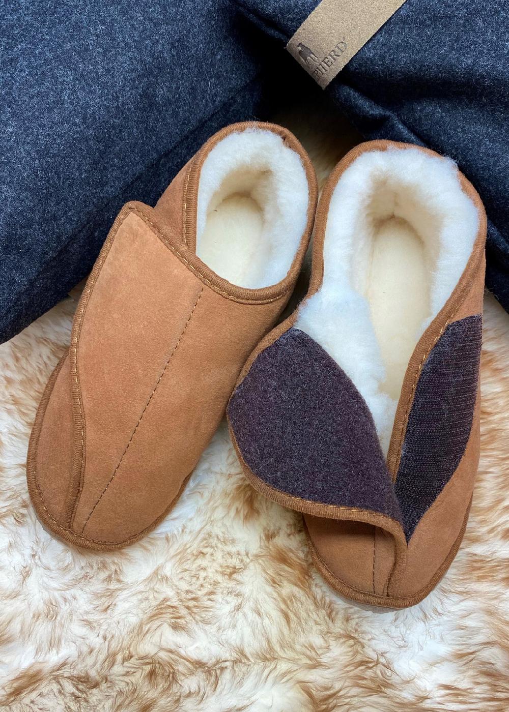 lambland Kim – Wide Opening Sheepskin Slippers