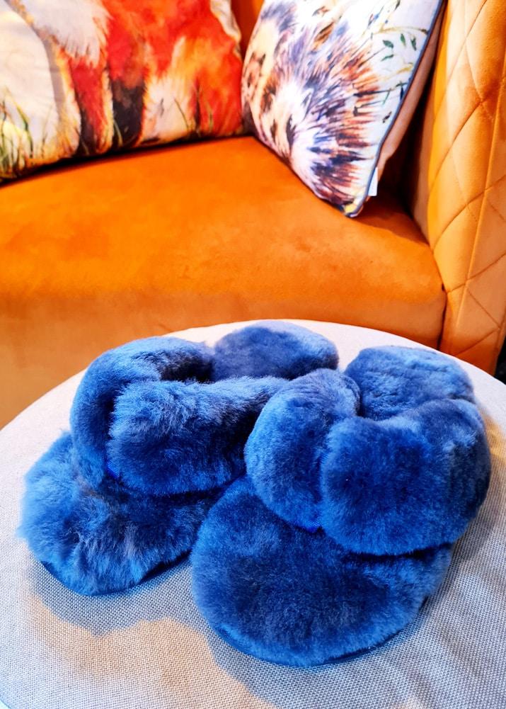 Lambland Maeve – Sheepskin Toe Post Slippers