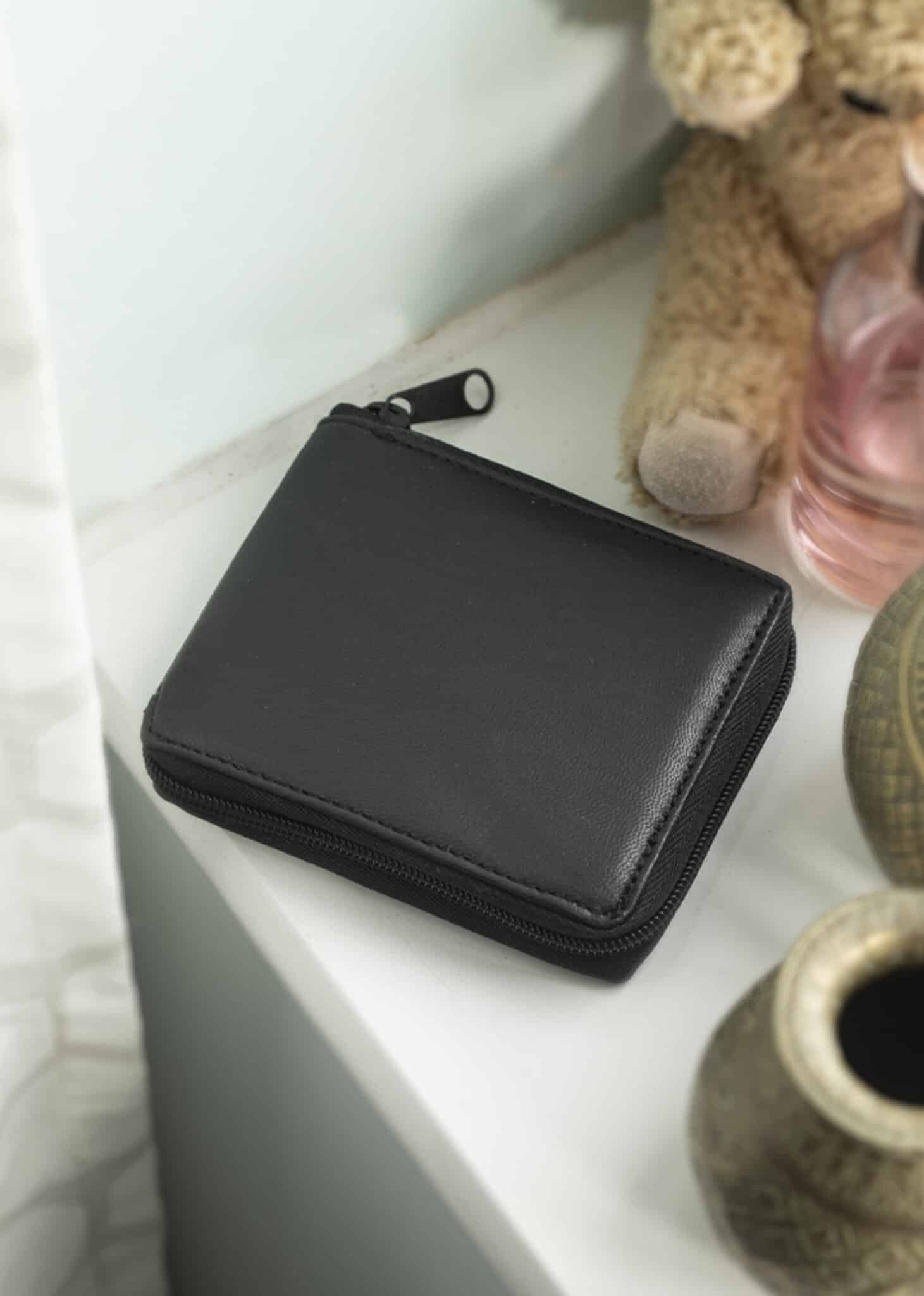 lambland Nappa Leather Zip Round Security Wallet