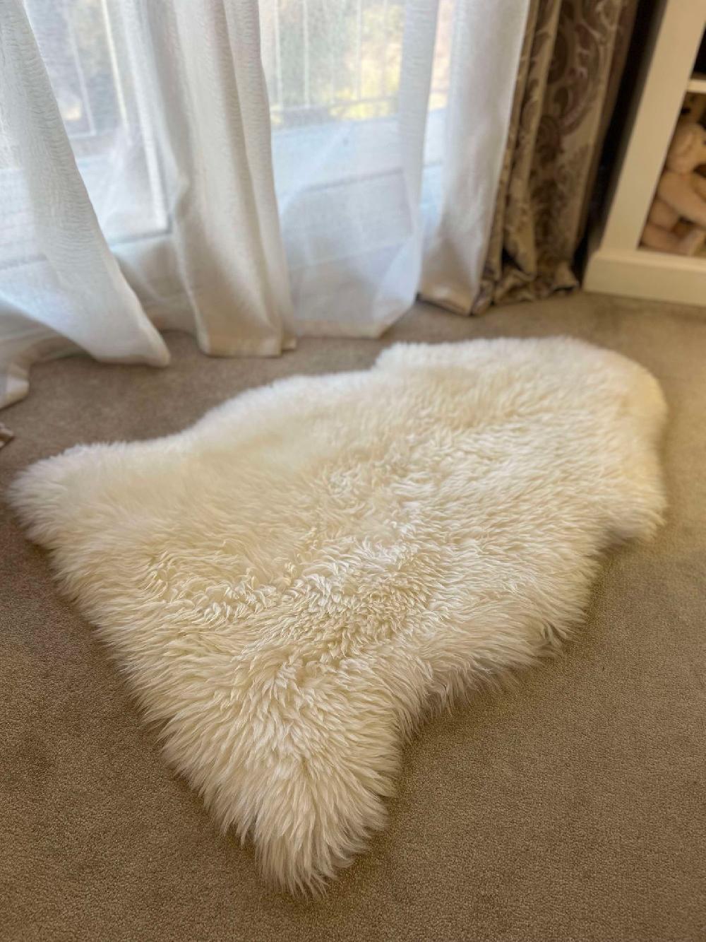 Lambland New Zealand Yeti Sheepskin Rug In Ivory
