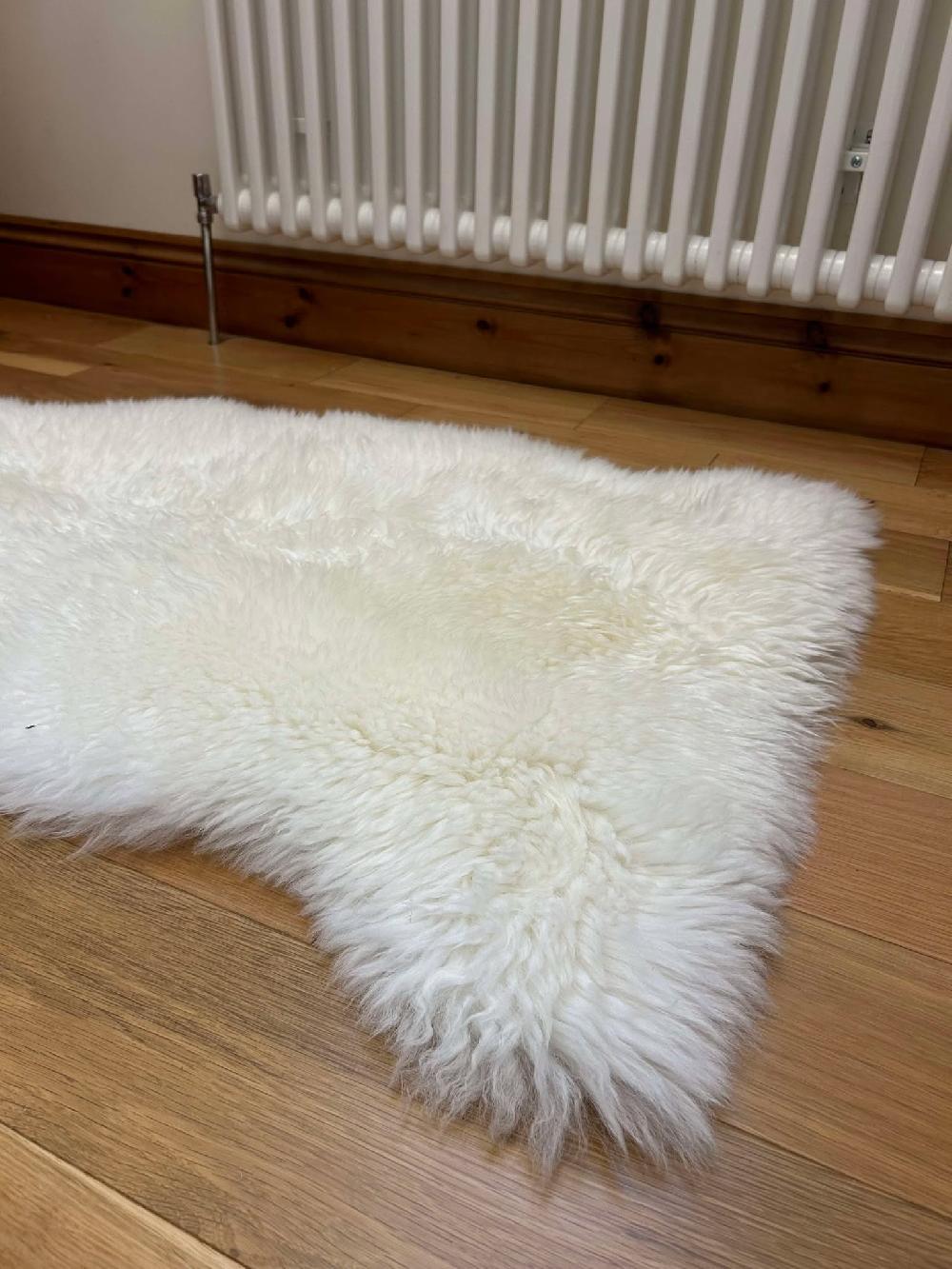 Lambland New Zealand Yeti Sheepskin Rug In Ivory