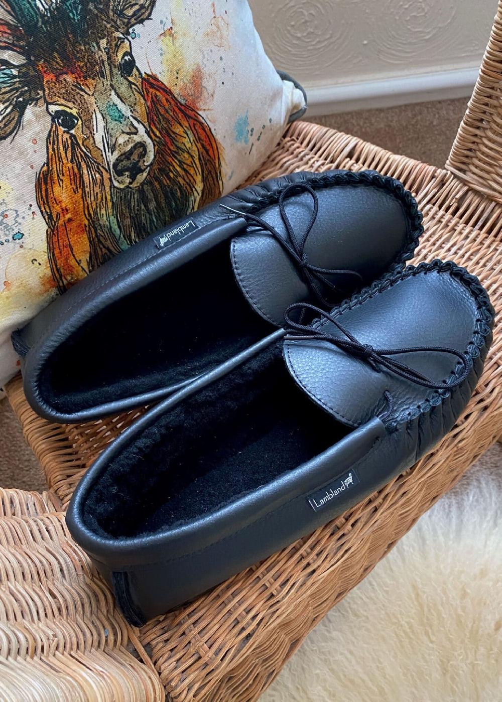 lambland Reese – Leather & Sheepskin Moccasins