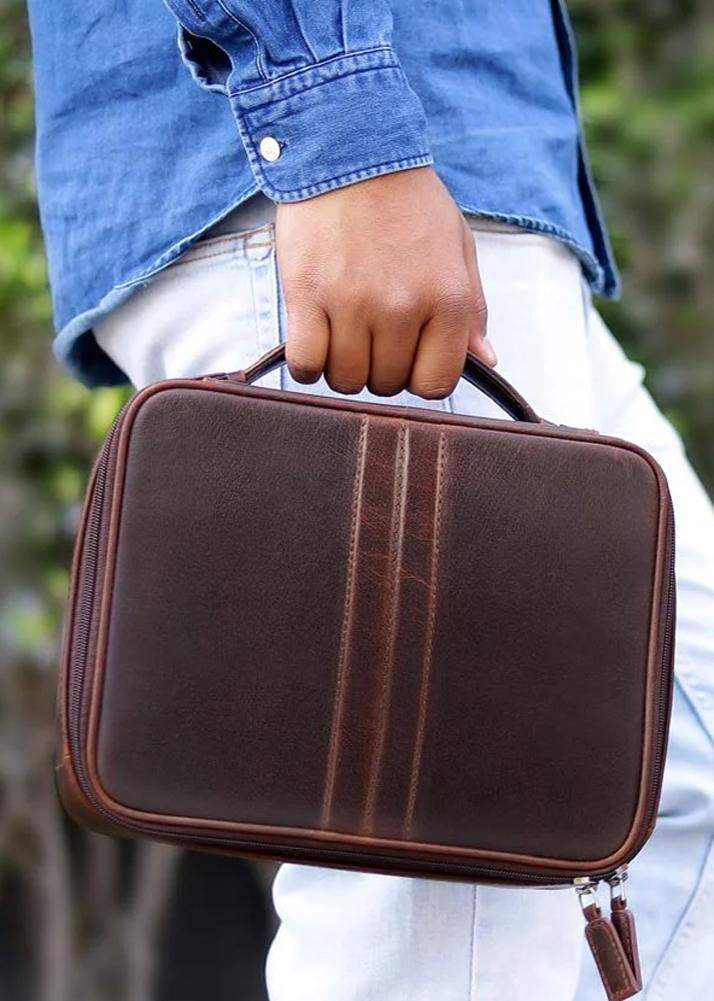 lambland Savannah Leather Wash Bag