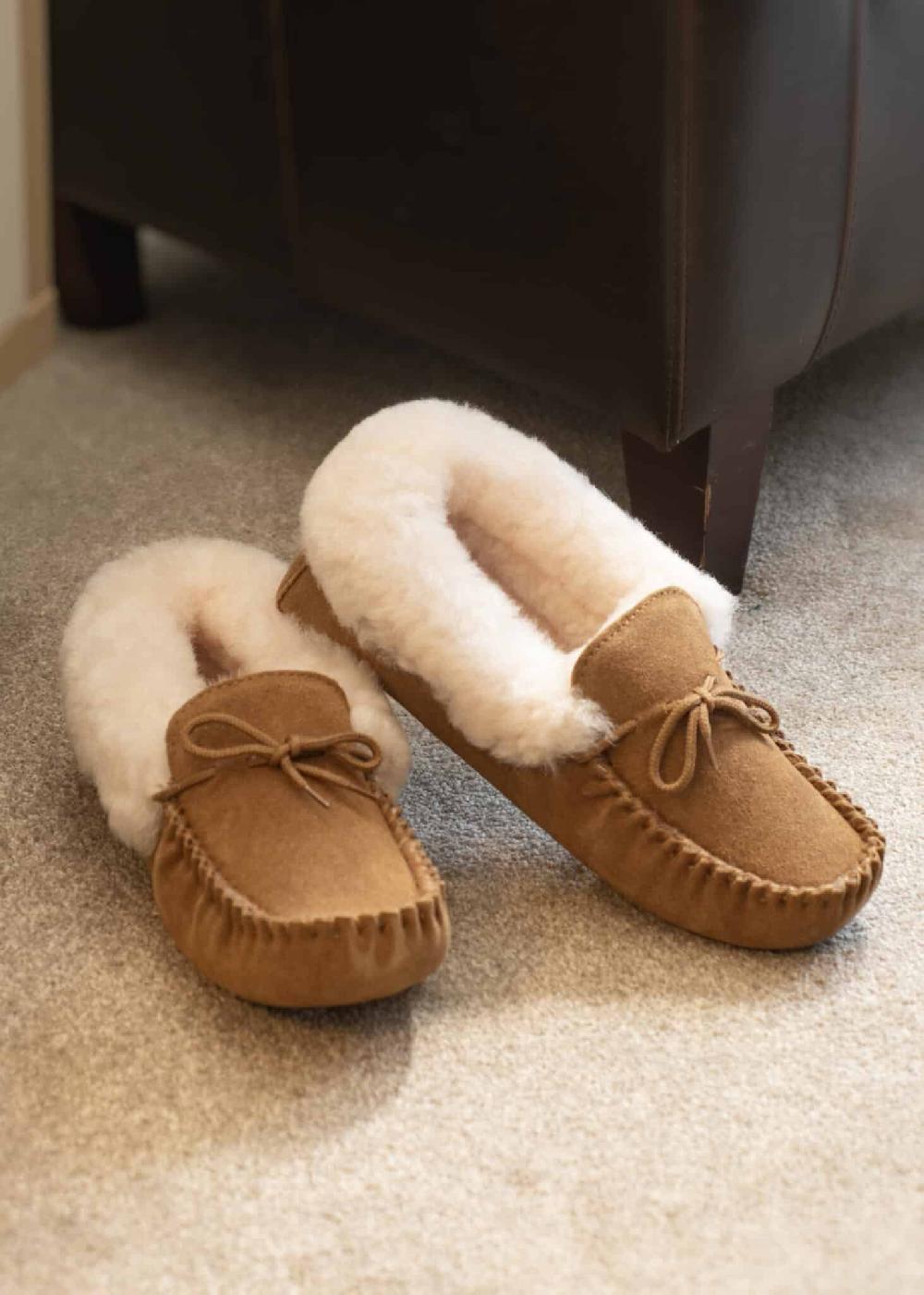 lambland Sophie – Sheepskin Lined Moccasins
