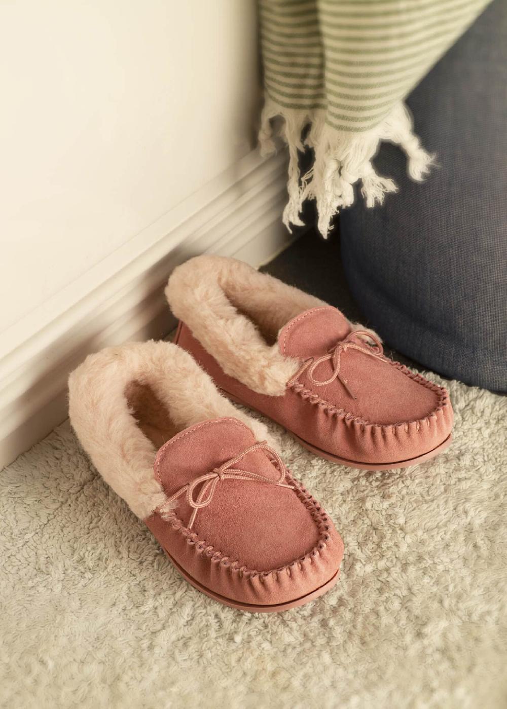 Lambland Willow – Wool Lined Moccasins