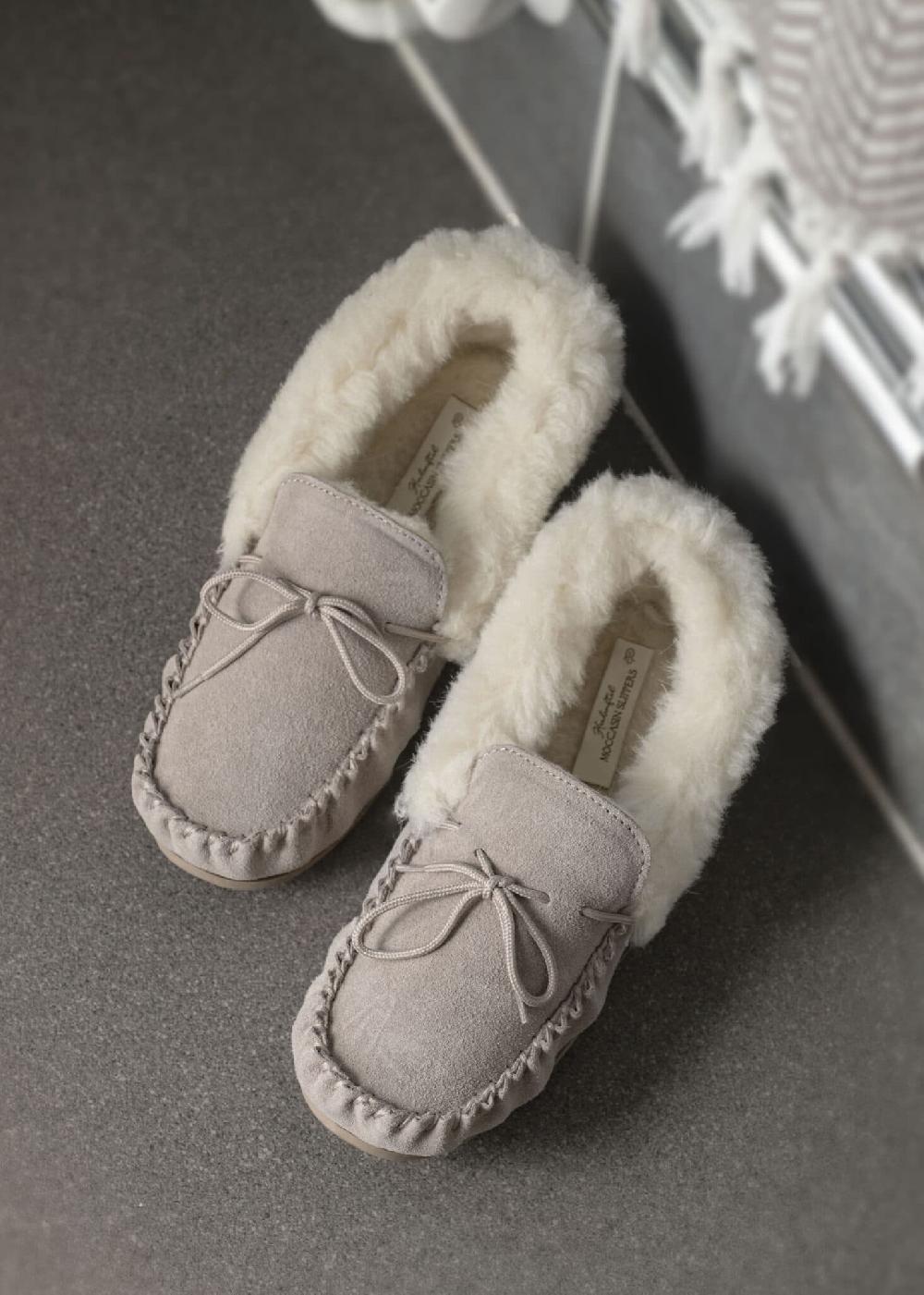 lambland Willow – Wool Lined Moccasins