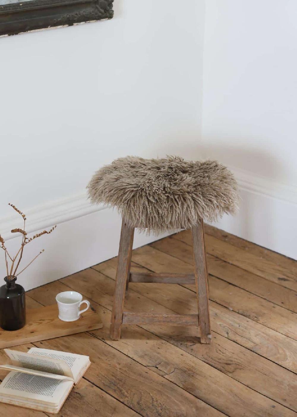 Lambland Yetti Circular Sheepskin Seat Pads