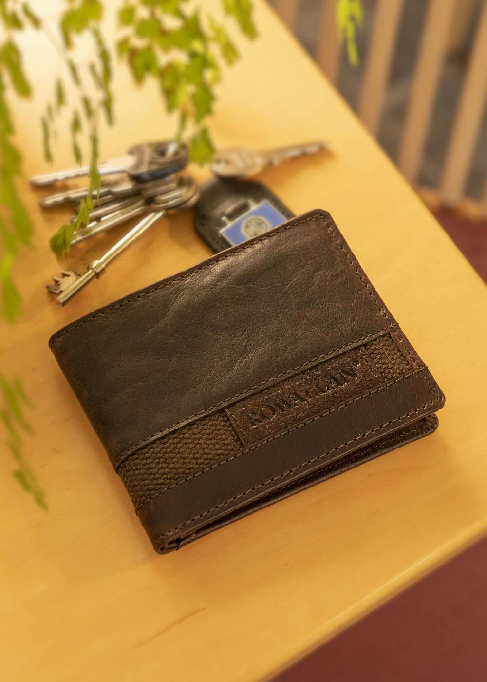 lambland Rustic Leather Wallet with Multiple Card Slots