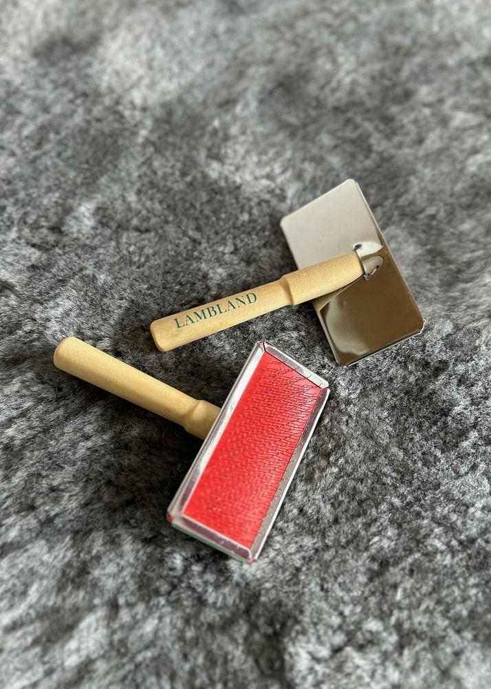 lambland Sheepskin Rug Slicker Brush with Wooden Handle