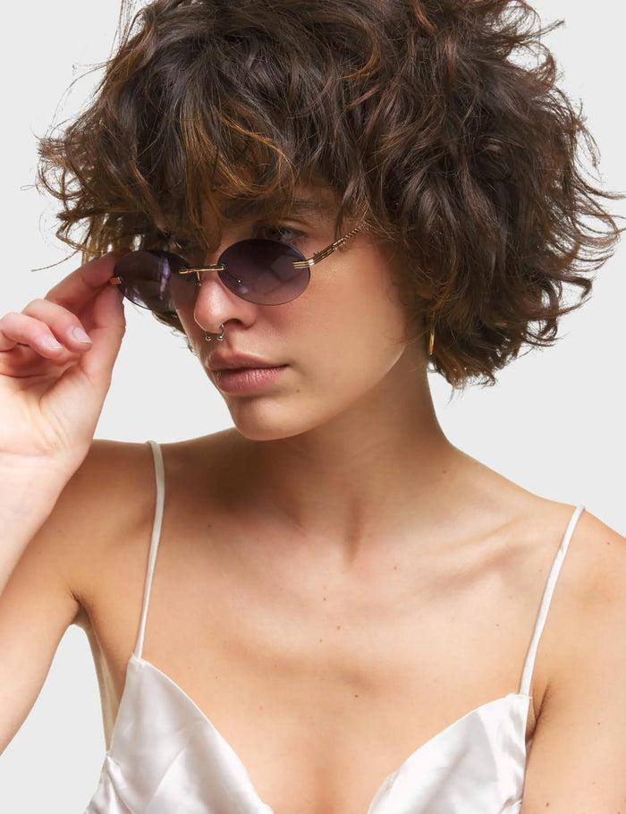 lamoda Game Oval Sunglasses